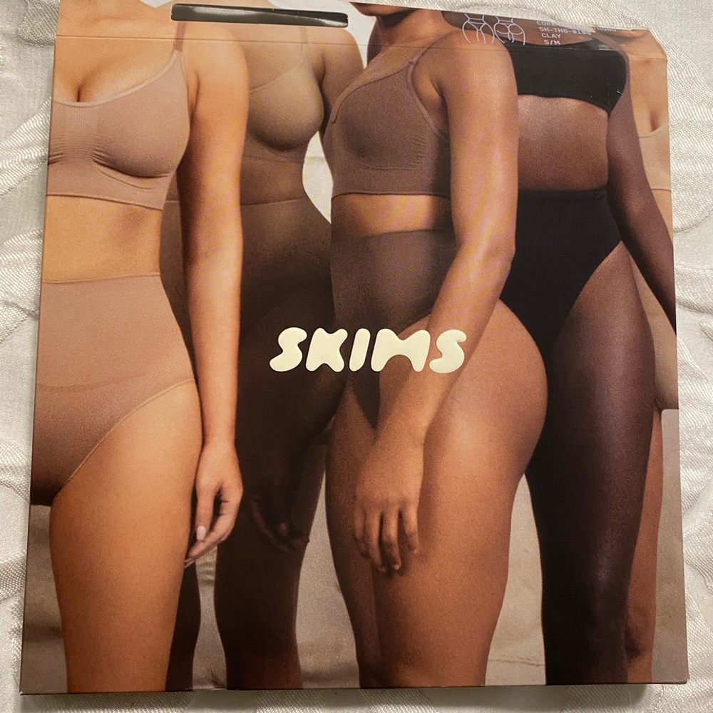 Brand new never worn skims core control thong SM